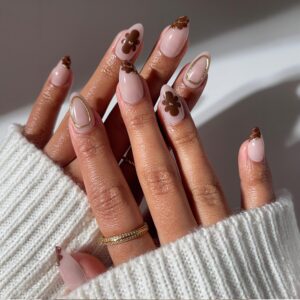 Glamnetic Floral Gold Foil Press On Nails Short Almond 30PCS