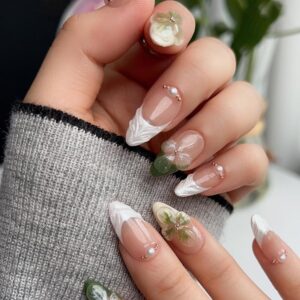 Green Almond Press On Nails 3D Flower Pearl French 24 Pcs